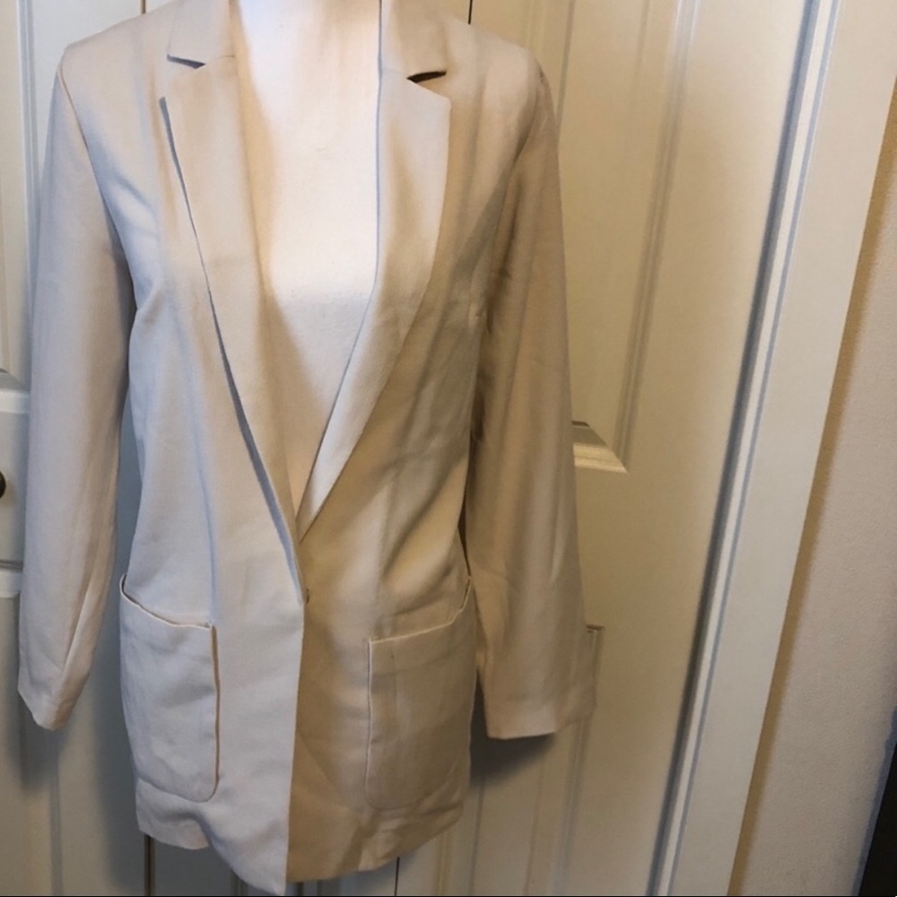 Off White H&M Jacket/Blazer size 8